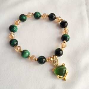 Elegant Green and Gold Beaded Bracelet